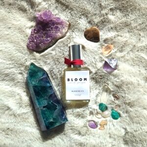 NWOT Bloom and Fleur No. 473